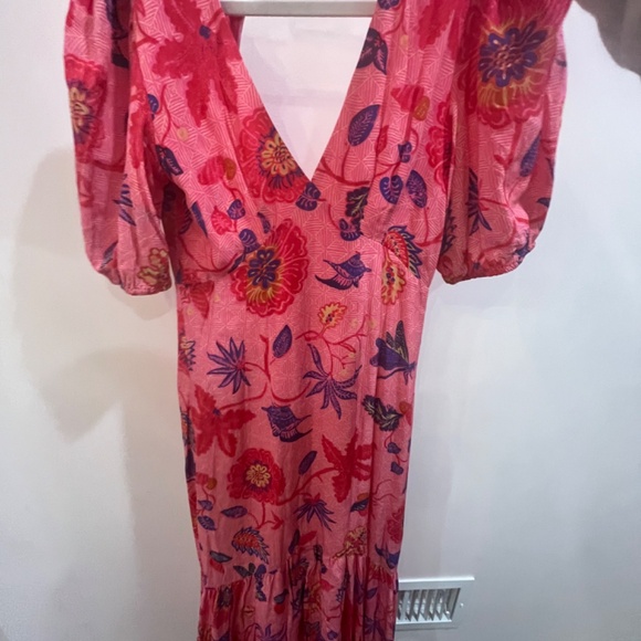 Rhode midi bubble sleeve dress - Picture 4 of 4